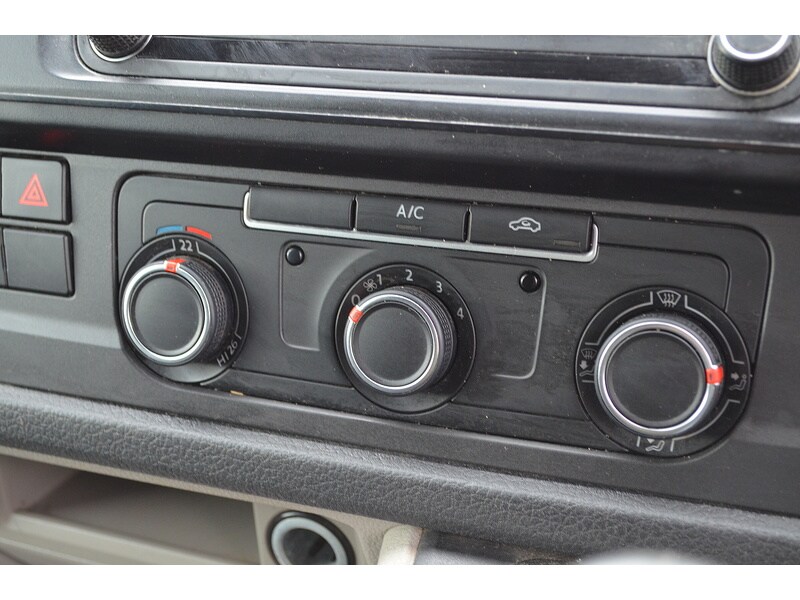 Used Volkswagen Transporter 2018 for sale - 78045154: Photo 18