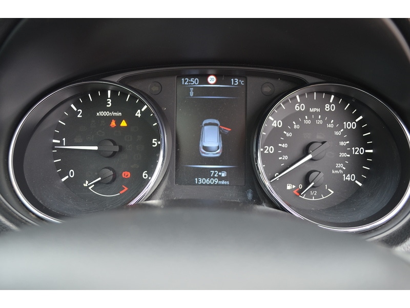 Used Nissan Qashqai 2015 for sale - 76386779: Photo 16