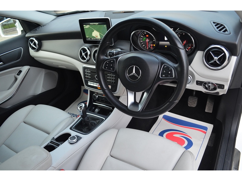 Used Mercedes-Benz GLA 2018 for sale - 77328747: Photo 2