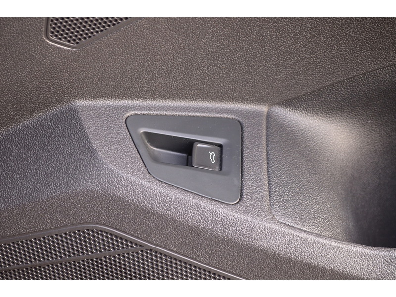 Used Volkswagen Touareg 2018 for sale - 76958531: Photo 51