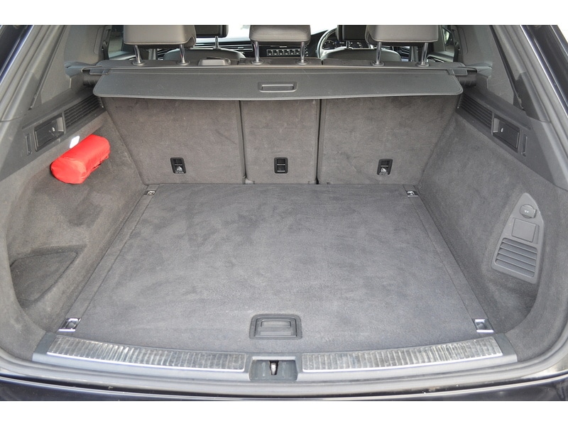 Used Volkswagen Touareg 2018 for sale - 76958531: Photo 52