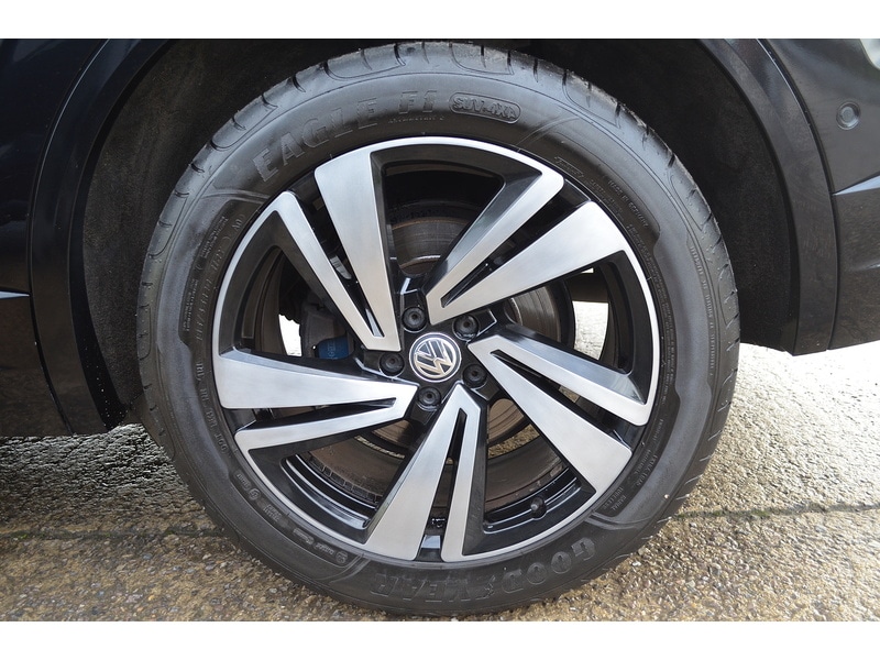 Used Volkswagen Touareg 2018 for sale - 76958531: Photo 62