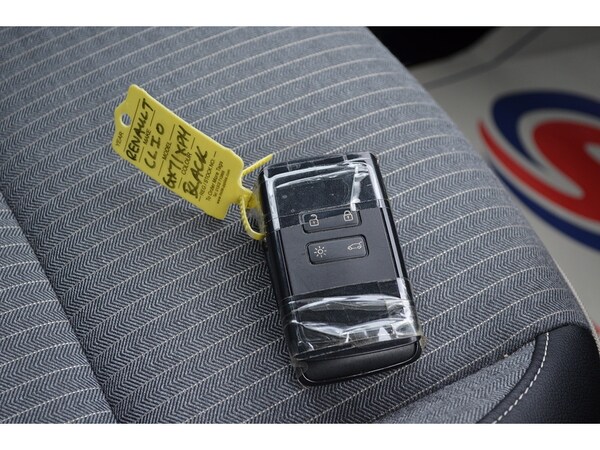 Used Renault Clio 2021 for sale - 75802444: Photo 26