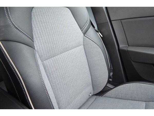 Used Renault Clio 2021 for sale - 75802444: Photo 31
