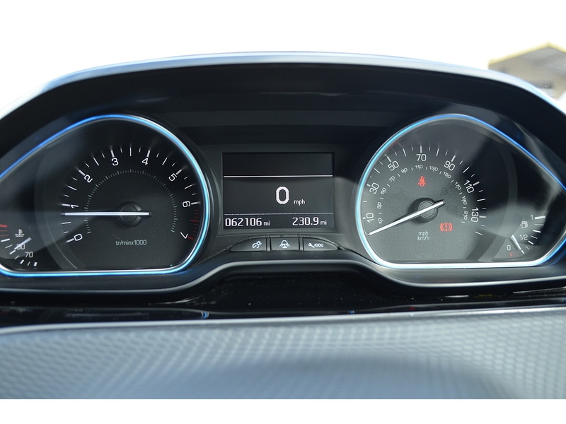 Used Peugeot 2008 2017 for sale - 76334074: Photo 22