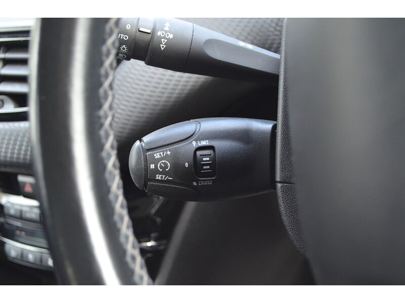Used Peugeot 2008 2017 for sale - 76334074: Photo 30
