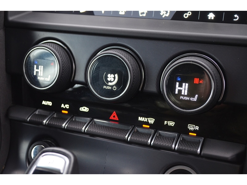 Used Jaguar F-Type 2018 for sale - 77046230: Photo 18