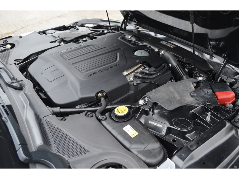 Used Jaguar F-Type 2018 for sale - 77046230: Photo 40