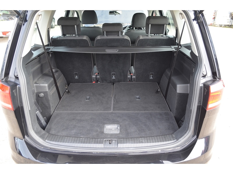 Used Volkswagen Touran 2017 for sale - 76884431: Photo 32