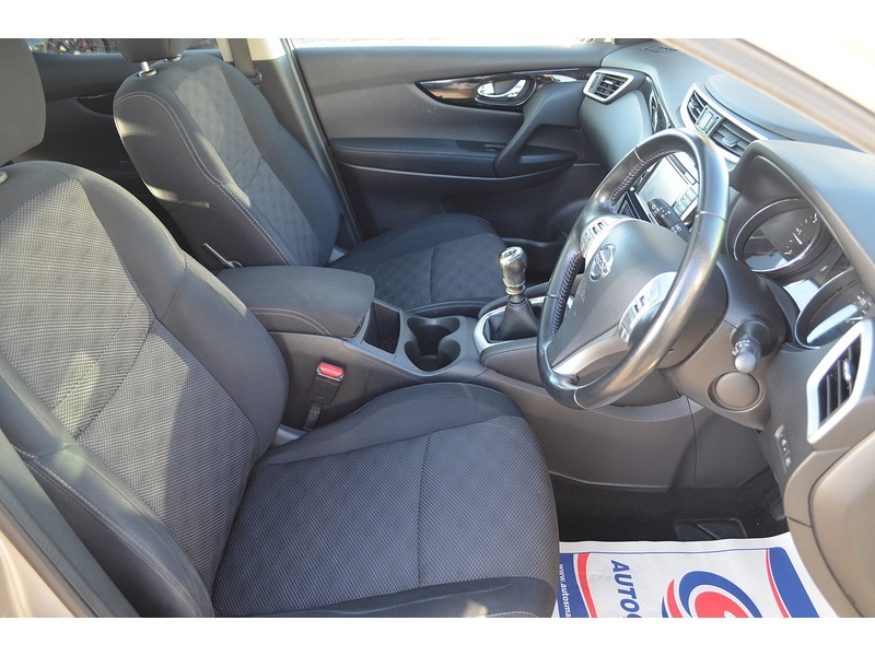Used Nissan Qashqai 2015 for sale - 76879340: Photo 13