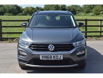 Used Volkswagen T-Roc 2018 for sale - 79627022: Photo