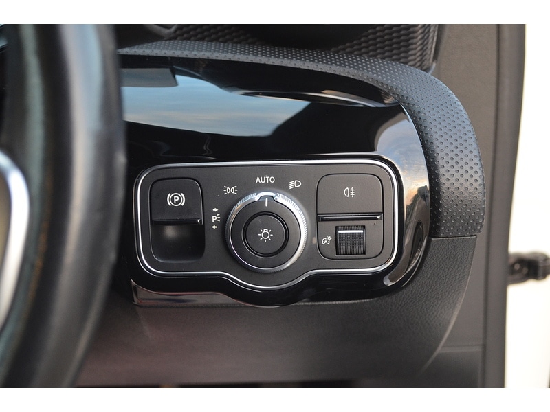 Used Mercedes-Benz A-Class 2019 for sale - 77072839: Photo 24