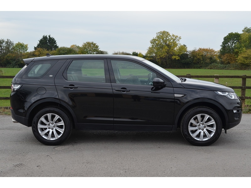 Used Land Rover Discovery Sport 2016 for sale - 76102070: Photo 10