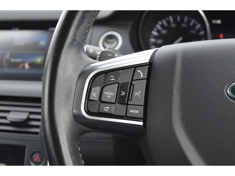 Used Land Rover Discovery Sport 2016 for sale - 76102070: Photo 31