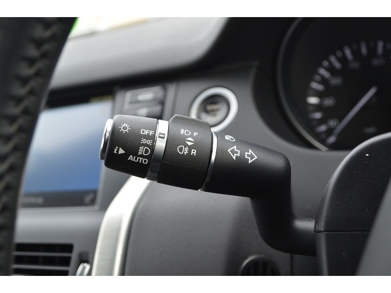 Used Land Rover Discovery Sport 2016 for sale - 76102070: Photo 39