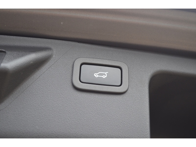 Used Land Rover Discovery Sport 2019 for sale - 76778059: Photo 43