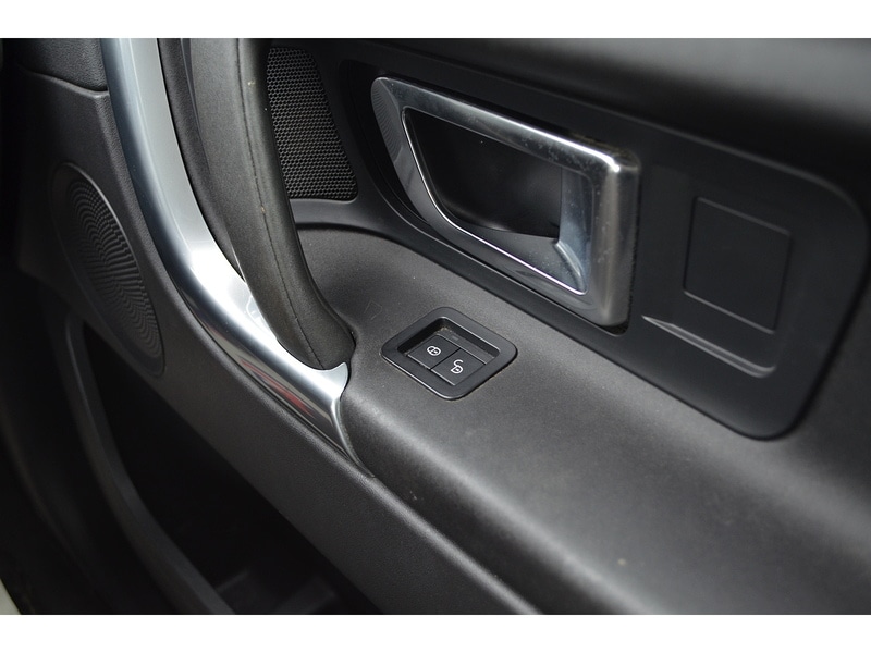 Used Land Rover Discovery Sport 2016 for sale - 76426351: Photo 41