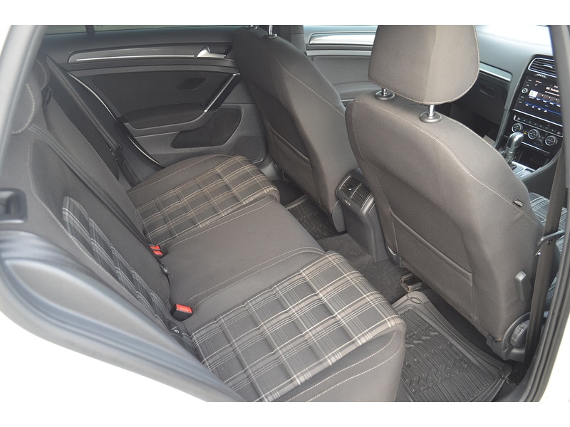 Used Volkswagen Golf 2018 for sale - 77558322: Photo 24