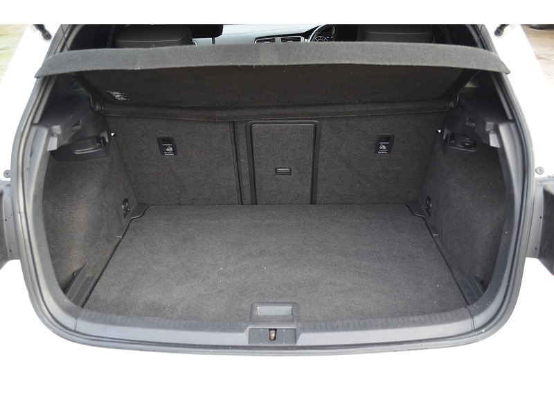 Used Volkswagen Golf 2018 for sale - 77558322: Photo 25