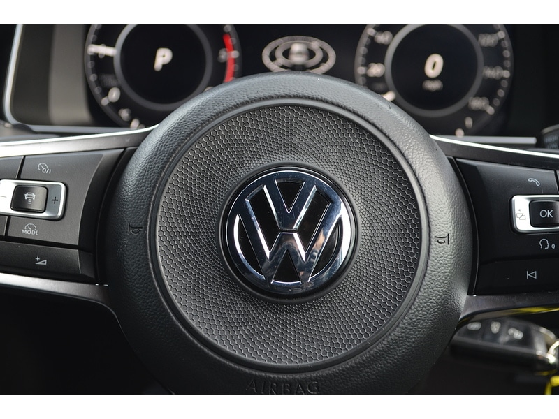 Used Volkswagen Golf 2018 for sale - 77558322: Photo 28