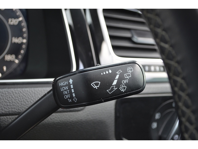 Used Volkswagen Golf 2018 for sale - 77558322: Photo 32