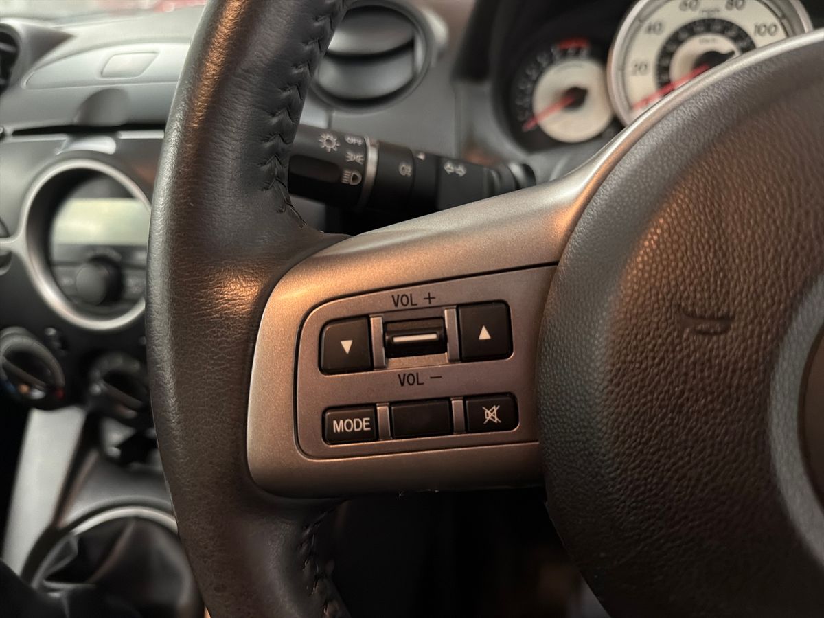 Used Mazda Mazda2 2009 for sale - 77539730: Photo 16