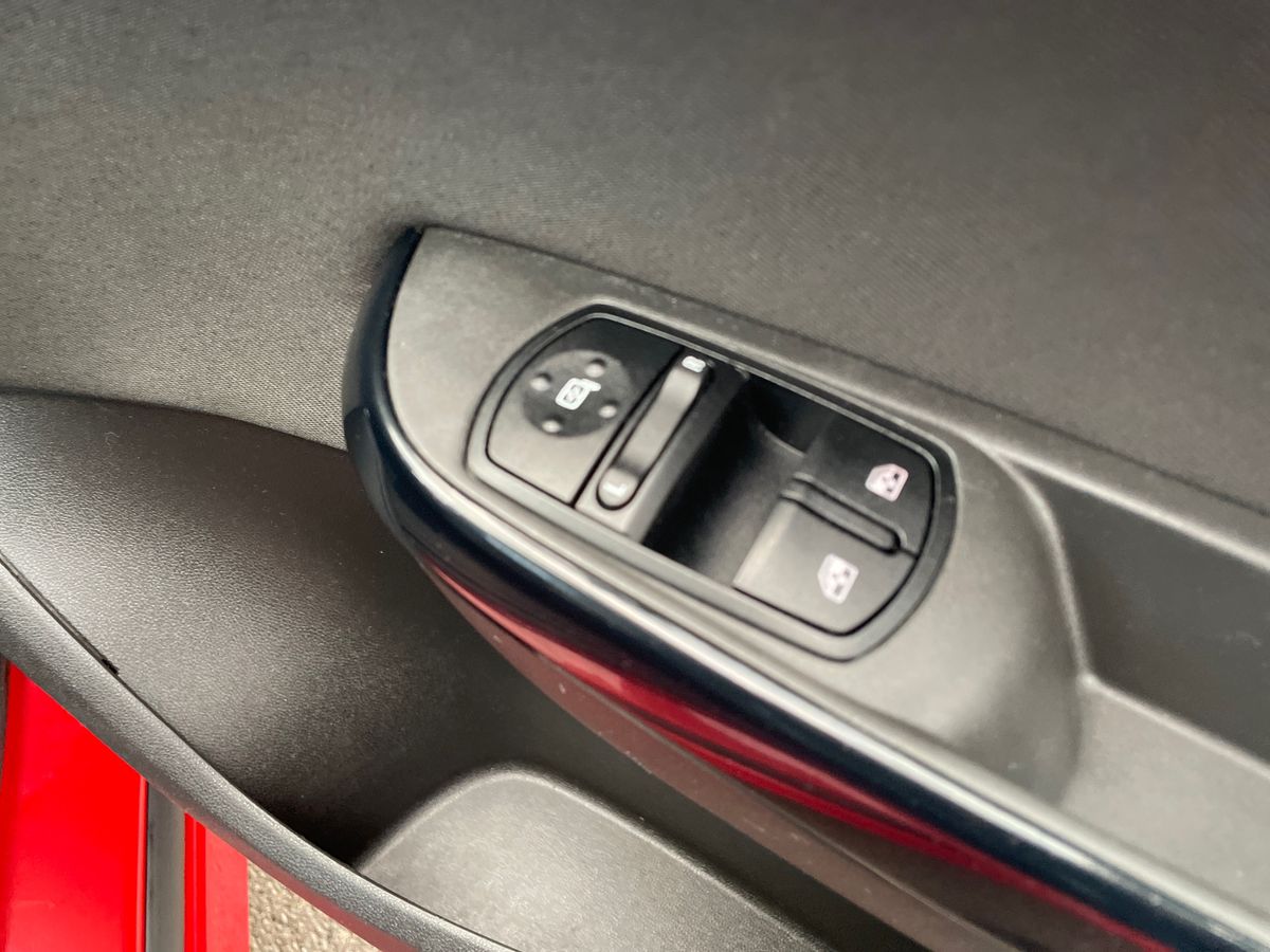 Used Vauxhall Corsa 2015 for sale - 77690775: Photo 20