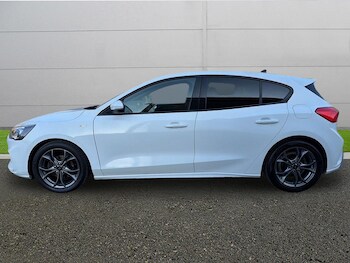 Used Ford Focus 2021 for sale - 77762832: Photo