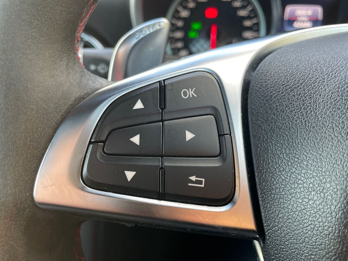 Used Mercedes-Benz SLC 2020 for sale - 77885475: Photo 16