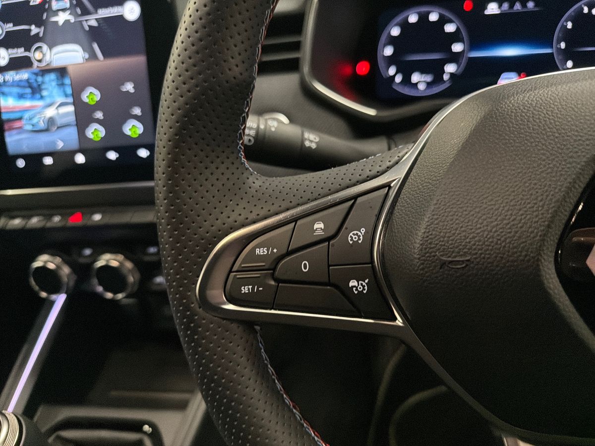 Used Renault Clio 2024 for sale - 77560604: Photo 16