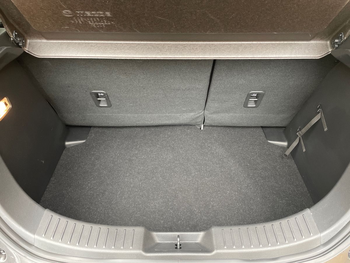 Used Mazda Mazda2 2024 for sale - 77002356: Photo 12