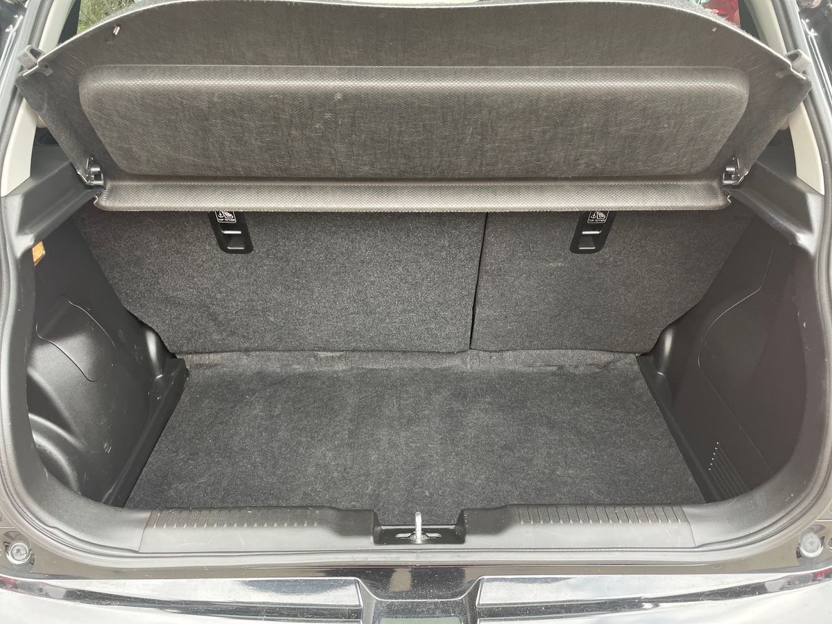 Used Suzuki Swift 2018 for sale - 77685631: Photo 12