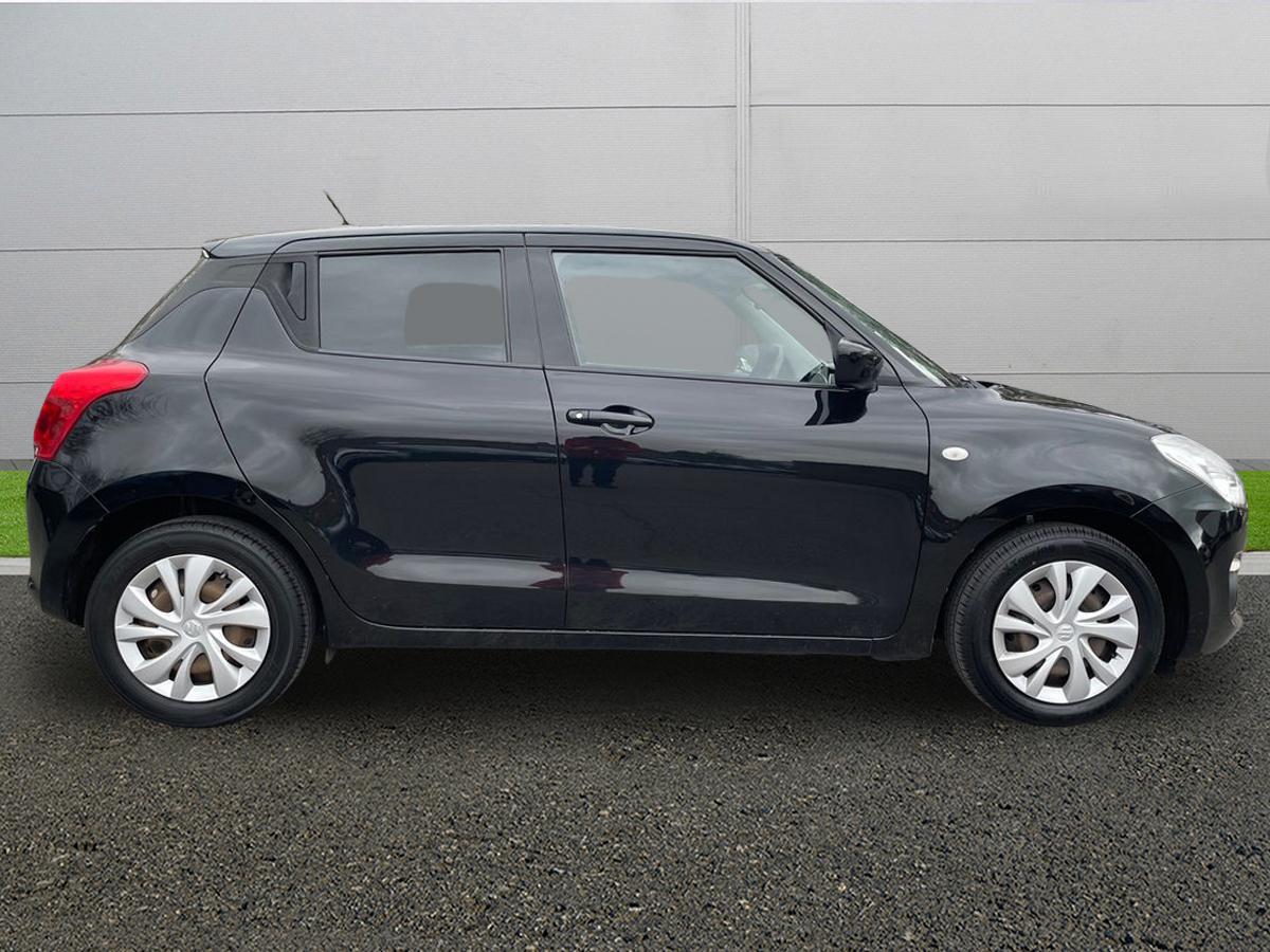 Used Suzuki Swift 2018 for sale - 77685631: Photo 8