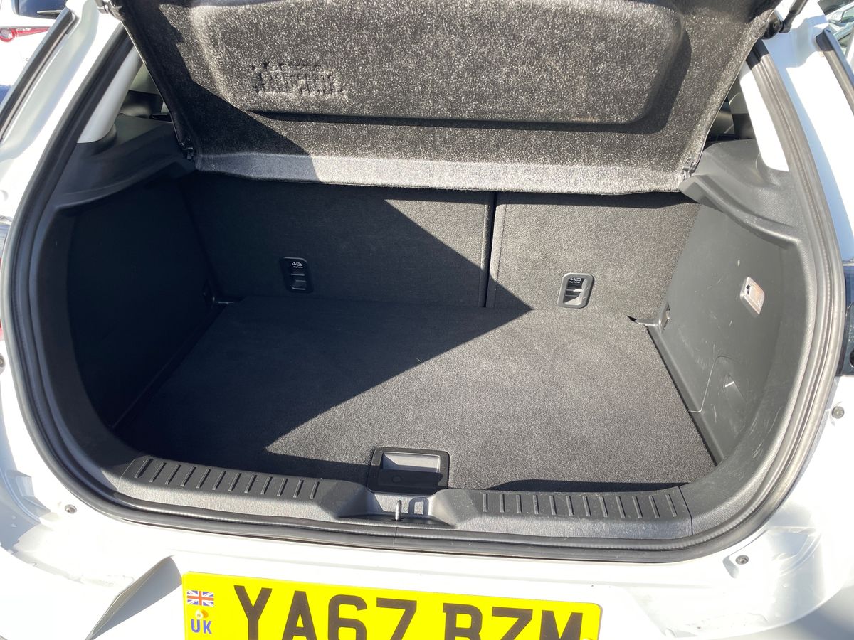 Used Mazda CX-3 2017 for sale - 77894000: Photo 12