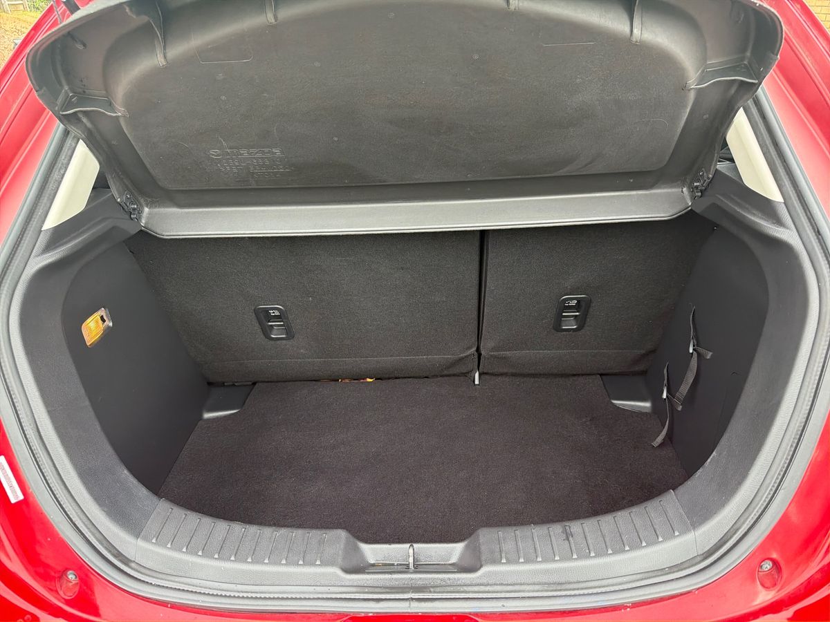 Used Mazda Mazda2 2015 for sale - 78137085: Photo 12