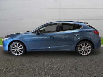 Used Mazda Mazda3 2019 for sale - 77588585: Photo