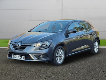 Used Renault Megane 2017 for sale - 77010263: Photo