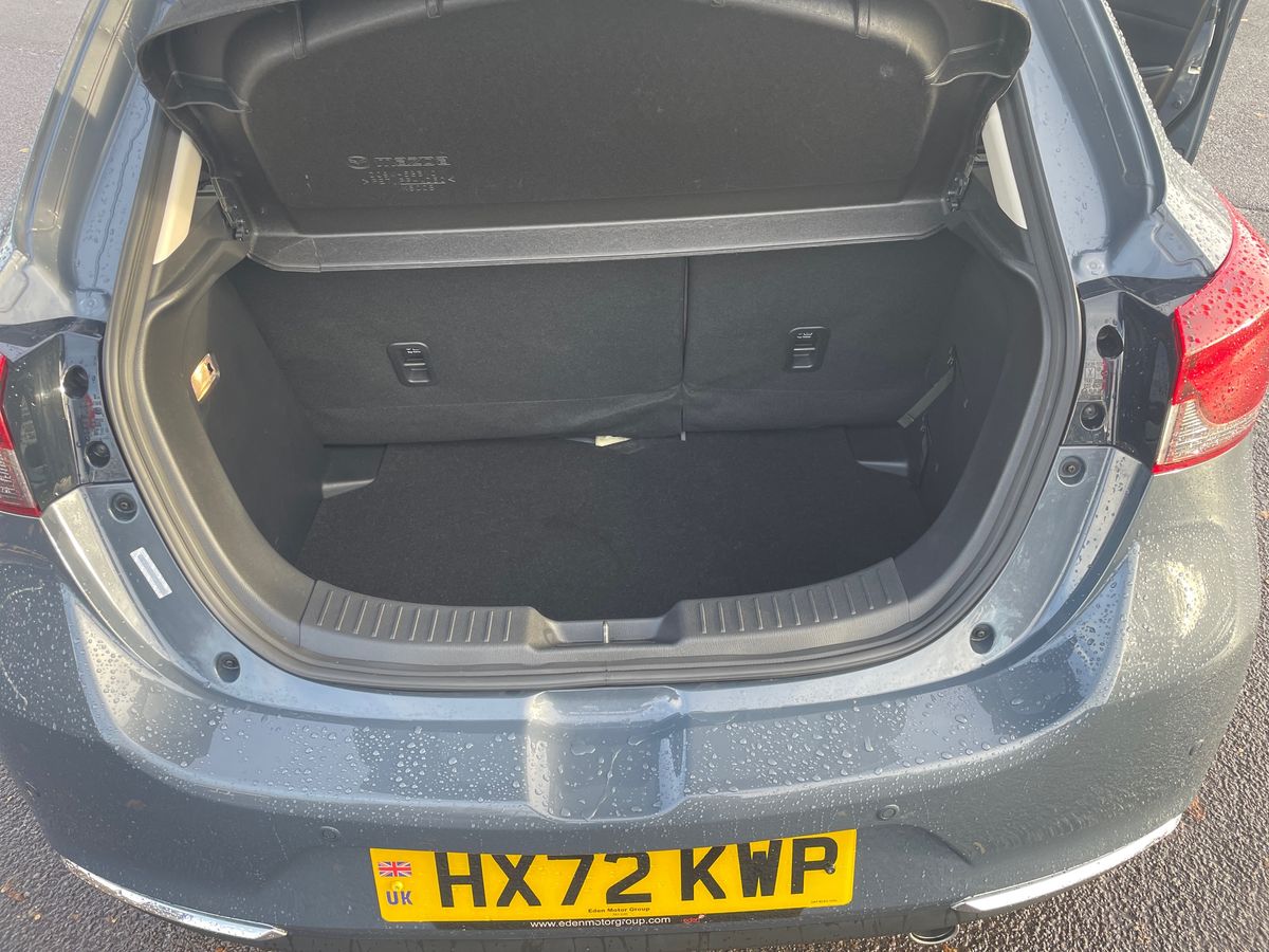 Used Mazda Mazda2 2022 for sale - 77002360: Photo 12