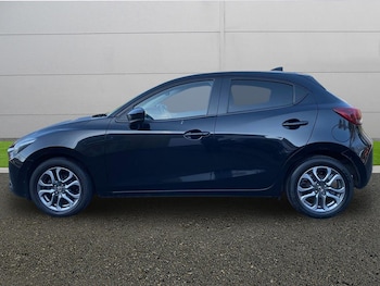 Used Mazda Mazda2 2019 for sale - 77082517: Photo