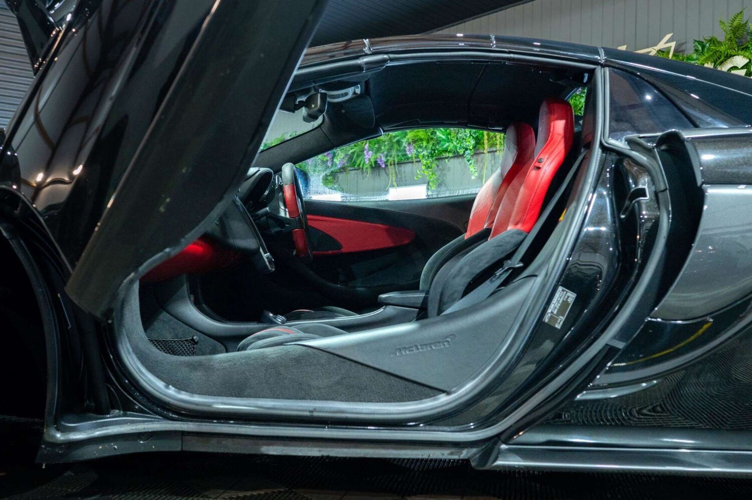 Used McLaren 570S 2018 for sale - 77460276: Photo 34