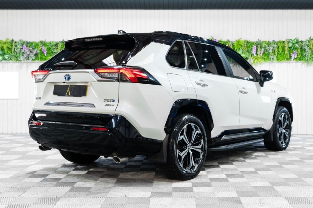 Used Toyota RAV4 2022 for sale - 76751266: Photo 4