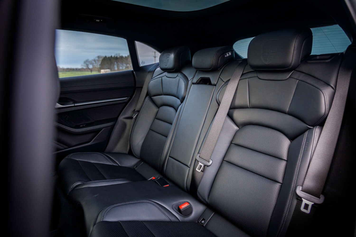 Used Porsche Taycan 2024 for sale - 77932011: Photo 40