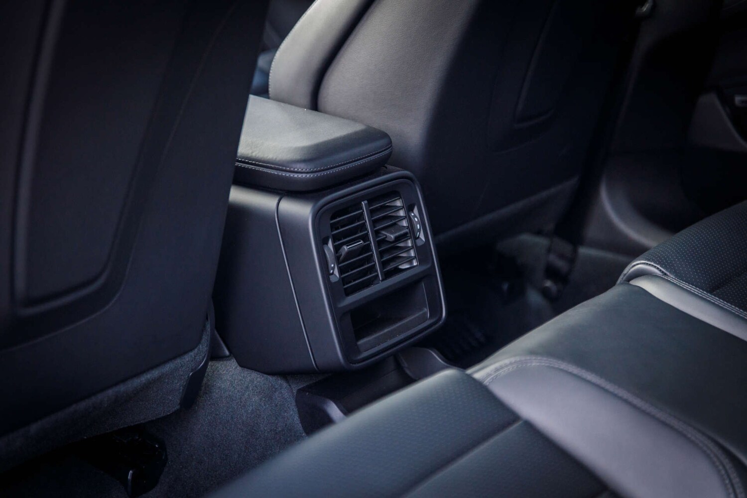 Used Porsche Taycan 2024 for sale - 77932011: Photo 41