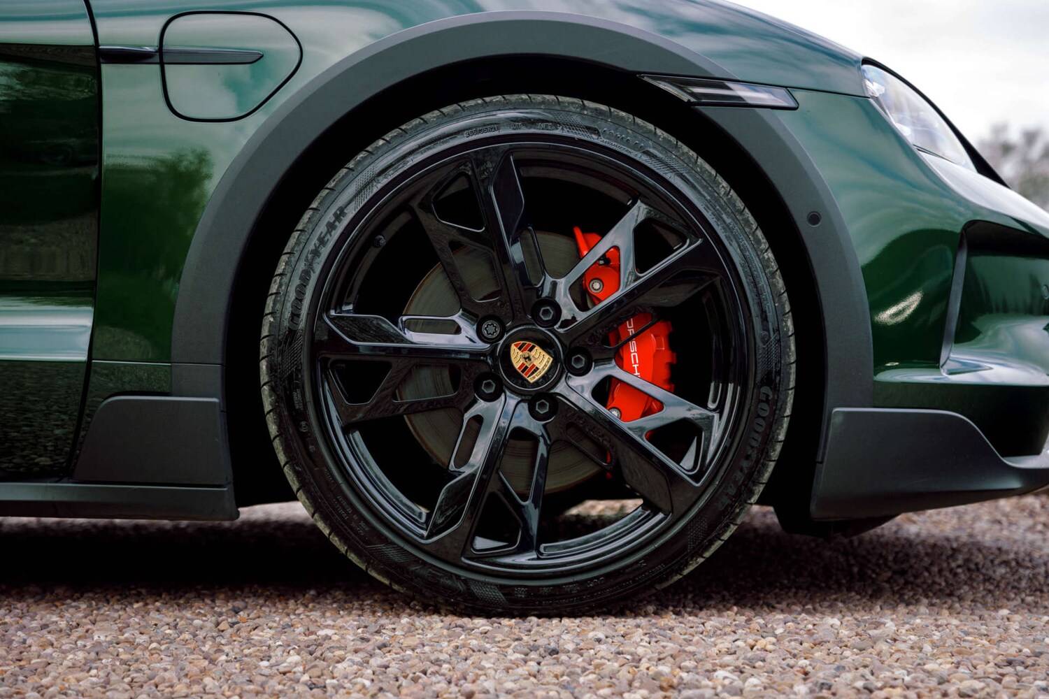 Used Porsche Taycan 2024 for sale - 77932011: Photo 9