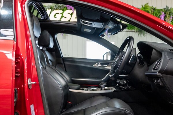Used Kia Stinger 2019 for sale - 76111968: Photo 28