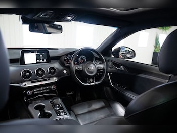 Used Kia Stinger 2019 for sale - 76111968: Photo