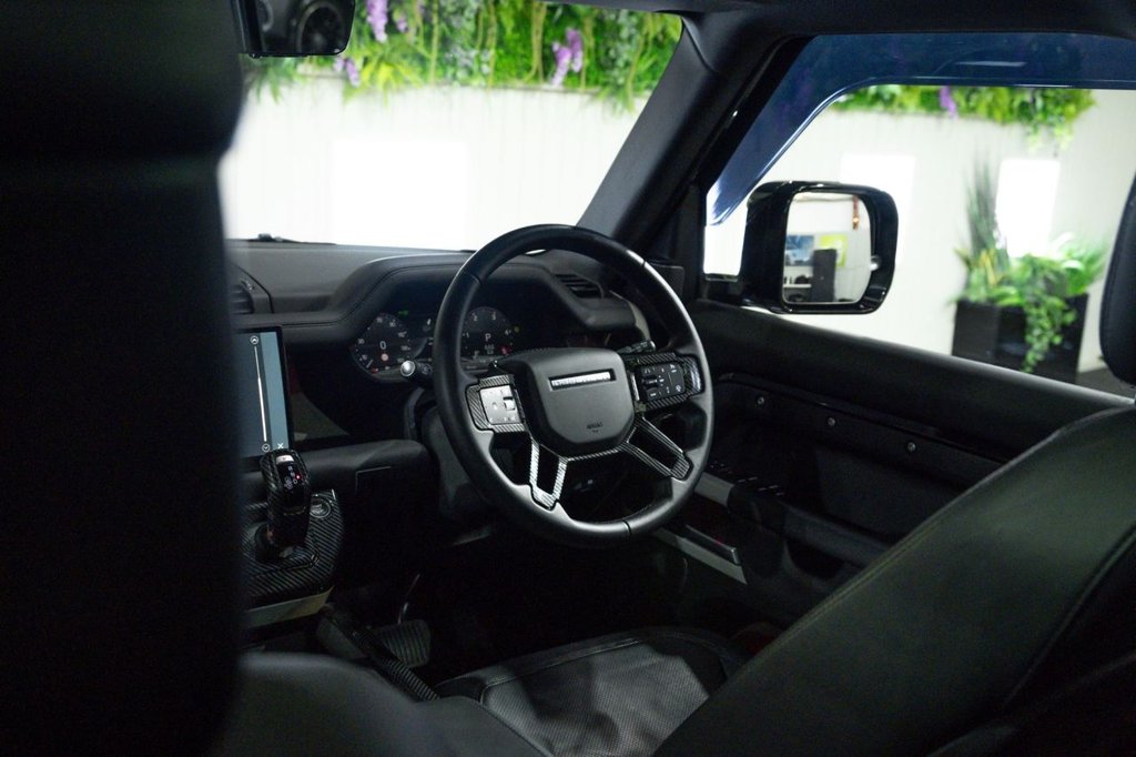 Used Land Rover Defender 2023 for sale - 77355658: Photo 2