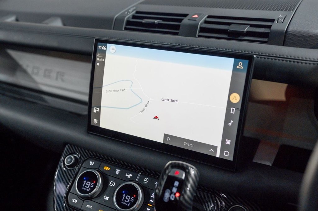 Used Land Rover Defender 2023 for sale - 77355658: Photo 30