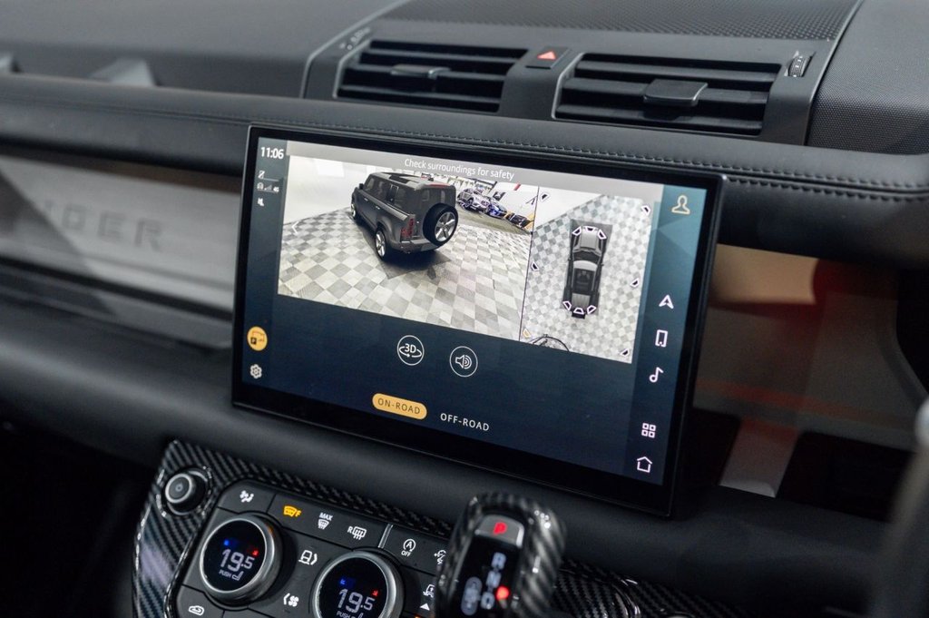 Used Land Rover Defender 2023 for sale - 77355658: Photo 32