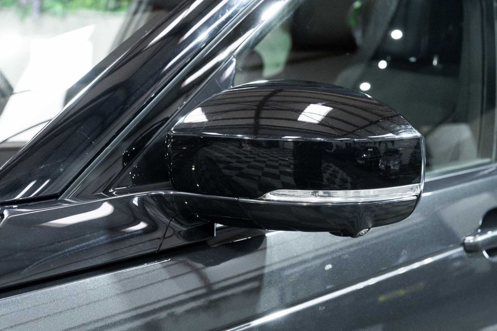 Used Land Rover Discovery 2023 for sale - 77355865: Photo 30